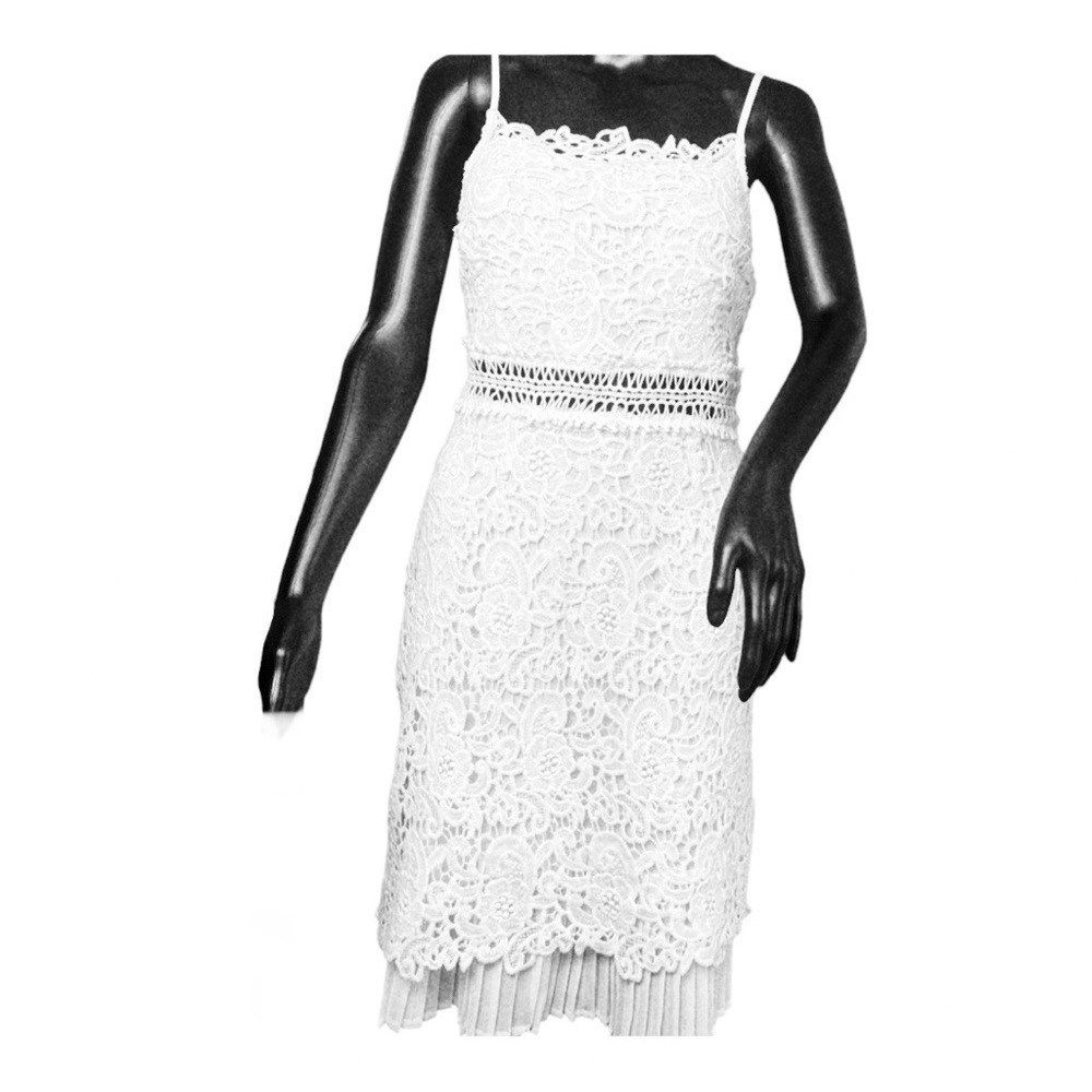 Area Stars White Overlay Full Flora Lace Dress. Sz S